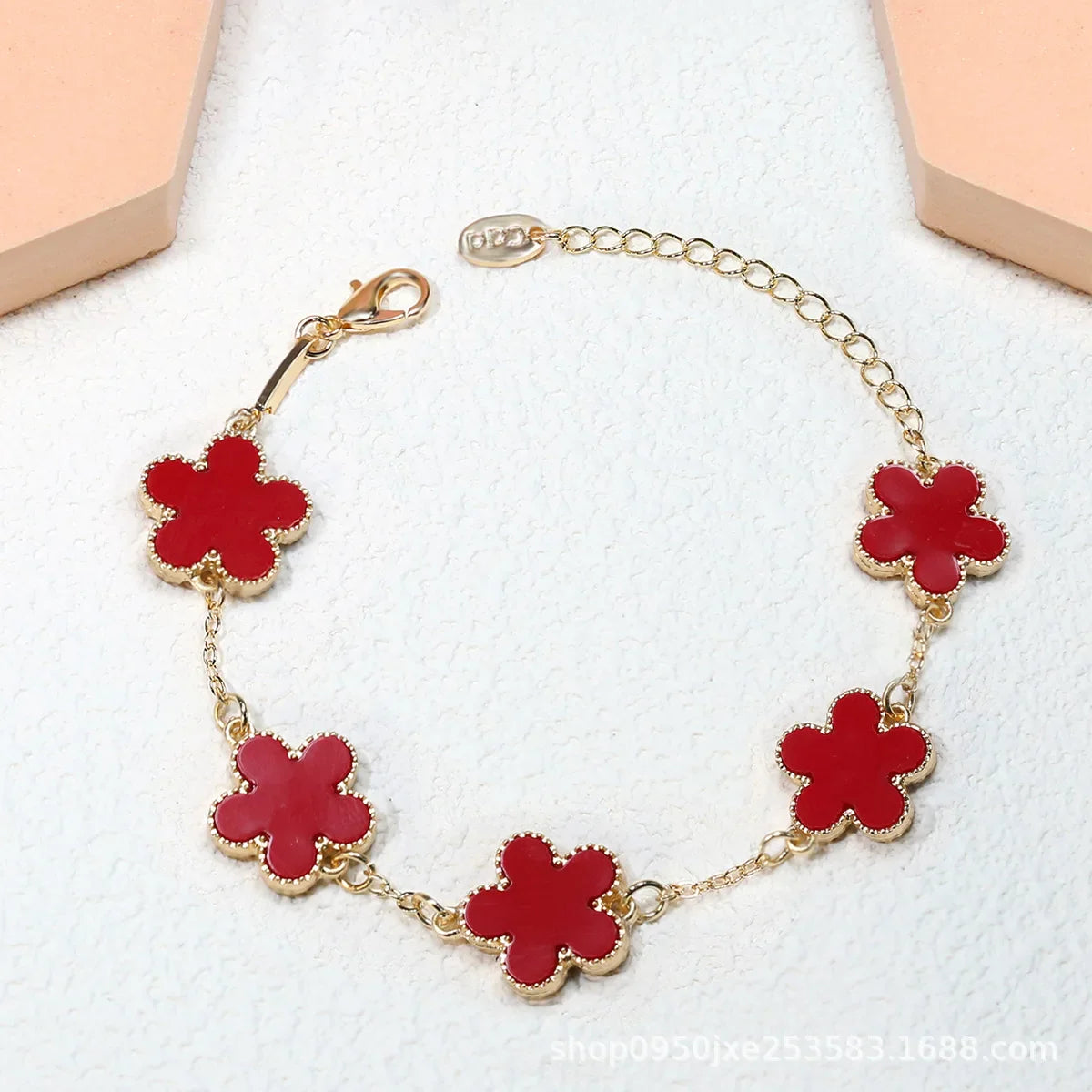 Gold Four Leaf Clover Charm Bracelet, Adjustable Waterproof Luxury Bracelet Jewelry Gift for Women for Birthdays, Good luck, Wellness